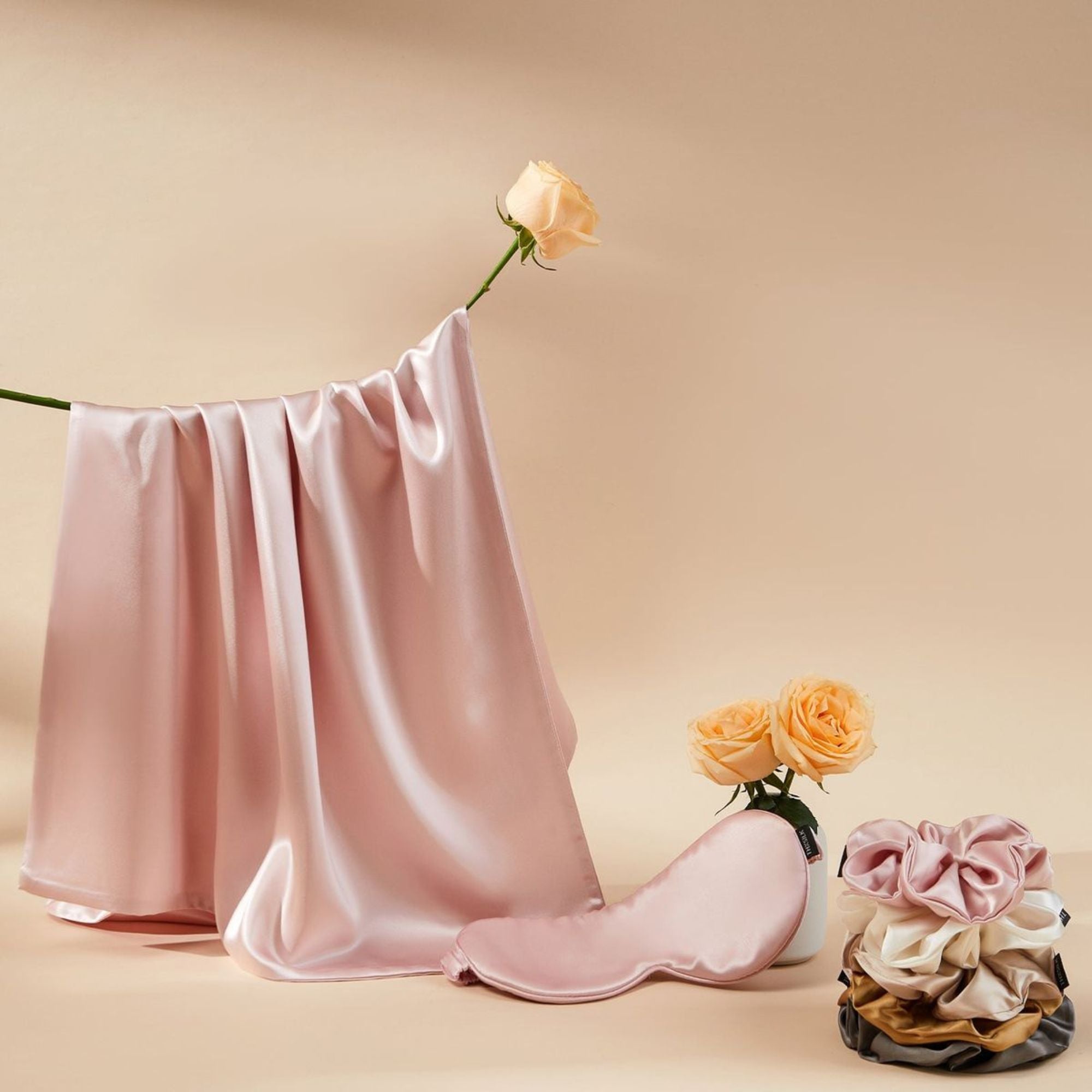 Sillo blush pink silk pillowcase gift set with washbag perfect mothers day gift