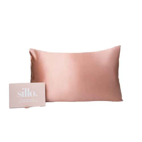Rose Pink Sillo silk pillowcase set of 2 with Sillo Care Washbag — 22 Momme 6A grade organic Mulberry silk for acne-prone, sensitive skin and frizz-free hair; cooling, temperature-regulating, hypoallergenic, eco-friendly.