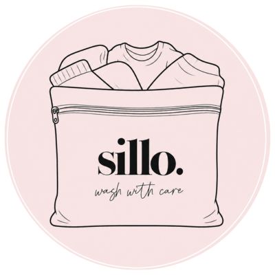 Sillo Care delicate laundry wash bags helps protects clothing from snags and tangles. wash bag fits like a large 16x20 inches for a full load. 