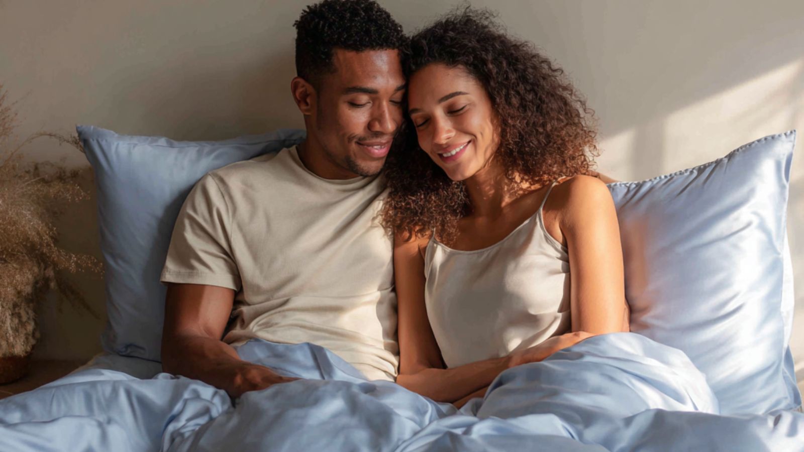 Sillo 22 momme mulberry silk pillowcase reducing hair friction frizz and breakage for healthier curls overnight. 