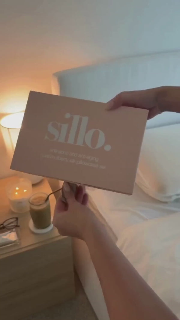 Sillo Light champagne  silk 2 pack made from 22 momme mulberry silk woven with silver ions for sensitive and acne prone skin. 